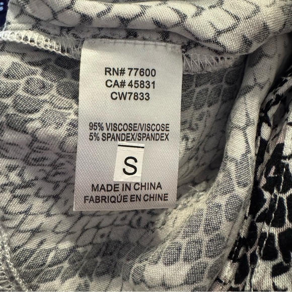 Chaser Snakeskin Print Sleeveless Cargo Jumpsuit with Pockets Small - Picture 7 of 7